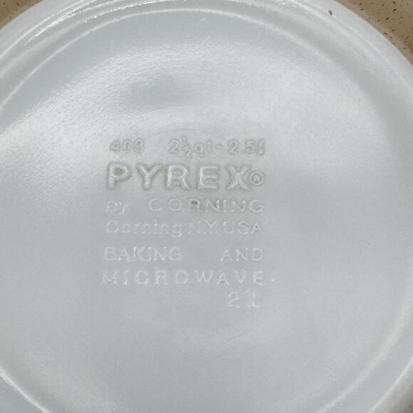 Vintage Pyrex Homestead Nesting Mixing Bowl #403 2.5qt Tan Blue - Picture 7 of 9